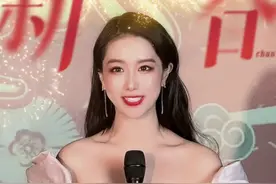 后天就要看春晚了，今天来浅仿一下不同年代春晚女主持人的妆造和主持风格的变化！你最喜欢哪个年代的风格呀？#春晚视频封面
