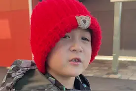 中国娃霸气反击霸凌！这次终于出了一口恶气！ 长达一年的霸凌骚扰终于终结了，还是得自强才能不被欺负！#霸凌#芬兰生活#芬兰大鱼视频封面