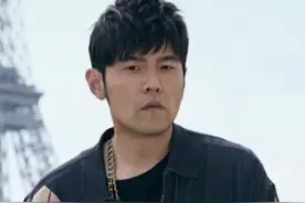 深度解析为什么董事长假发看上去很变扭 #假发补发 #男士假发 #假发 #周杰伦 #秃头