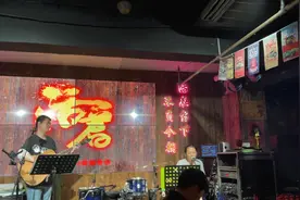 合肥活着民谣酒吧 被天使吻过嗓子一定是 #民谣酒吧视频封面