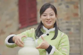 妈妈可能不善言辞，但她也会用笨拙的方式对你好，妈妈在，家就在 #乡村守护人 #新农人计划2023 #我的乡村生活 #酸萝卜视频封面