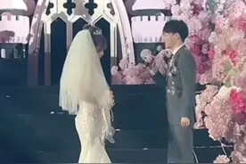 #顾茜茜 被许诺求婚了#顾茜茜许诺 #大哥顾茜茜 #每个女孩的婚纱梦 #我承认我羡慕了