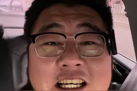 云南泼水节 #veight #易门话 #泼水节 #上班 #怨气  朋友泼水节好玩吗？视频封面