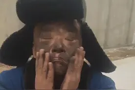 扮演个要饭的逗逗俺妈。#河南农村方言#角色扮演乞丐#搞笑视频