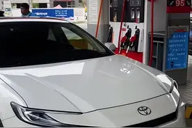 凯美瑞一箱油可以跑多少公里？#九代凯美瑞 #试驾评测 #油耗