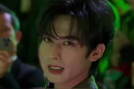 麦麦一边宋威龙一边张凌赫哈哈哈哈 #赵今麦 #宋威龙 #张凌赫 #星光大赏