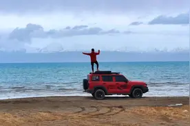 最容易到达的无人区，青海哈拉湖。#用公路旅行丈量这个世界