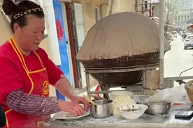 谁懂为了这一口烧饼特意跑到了徐州 #抖音五一吃喝玩乐节 #谁懂为了这道菜跑了多远 #发现宝藏小城 #路边摊美味 #饭式vlog