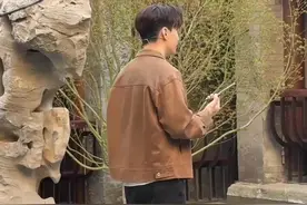 不允许还有人没看过刘宪华拉小提琴！ #刘宪华 #刘宪华henry #刘宪华一人一乐队 #库克现身北京视频封面