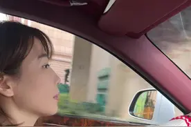 开劳斯莱斯混进婚礼车队，是一种什么体验！ 这是钰姐我最社死的一回！！！！#婚车大钰钰 #劳斯莱斯 #济南 #万万想不到 #意想不到的结局视频封面