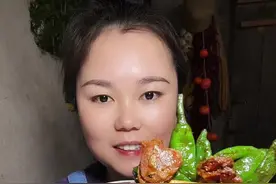 正宗樟树小辣椒（微辣多）现摘现发，看的见的新鲜，看得见的嫩，特别适合做煎辣椒来吃，不起老皮 #美食 #农村家常菜 #正宗樟树小辣椒视频封面