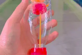 仅需两个矿泉水瓶制作史上最强乒乓球发射器，威力大、射程远，指哪里打哪里。#自制玩具 #手工diy #亲子手工 #矿泉水瓶玩法视频封面