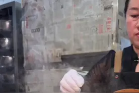 一群做饭好吃精通一门手艺的叔叔阿姨们当厨的店 会好吃成什么样子#重庆 #重庆美食 #重庆火锅视频封面