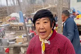 大集猪肉摊大婶拿手菜#山东大集 #路边摊美味 #人间烟火 #农村美食视频封面