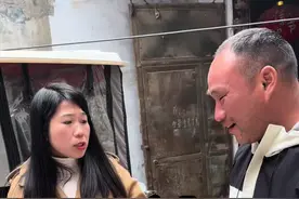 杨丽说人逢喜事精神爽，给红伟说媒的媒人说，今下午让双方父母见一面，杨丽把礼、烟都安排好了……#记录真实生活 #我的乡村生活 #鑫磊的快乐生活视频封面