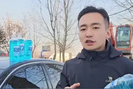 玻璃水如何自己添加？老司机手把手教你，新手一学就会！#汽车知识 #汽车用品 #玻璃水