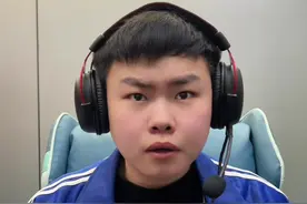 你们知道挑战模式24关还可以踢人在进新人吗？#穿越火线 #cf #网吧