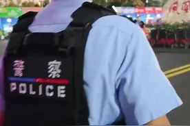 逃犯出现在“湘超”现场？露头即抓#湘西公安