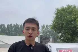 玻璃水如何正确添加？老司机手把手教会你！ 避免多花冤枉钱？#每天一个用车知识 #玻璃水 #汽车用品