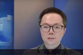 高位增发配股是怎么回事？为什么会股价大跌？ 说着最温柔的话，挥着最狠的镰刀，看看雷总怎么说着最温柔的话，高位套现400多亿，把股价砸下来，连带恒生科技都大跌，就知道这回事了#股票 #财经 #定增 #配股 #帽子哥 @帽子哥唯一小助手