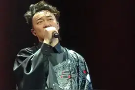 5月8日中午12:00，抓住Eason南方巡演的最后机会，一起感受内地南方地区最后一站的歌舞盛宴！#陈奕迅海口演唱会 #陈奕迅的巡演日记视频封面