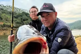 广东牛鼠峡钓大物会爆竿吗？ #钓鱼人 #原来钓鱼才是抖音运动顶流 #钓鱼人就是这么疯狂 #黑坑盘老板 #抖音钓鱼人