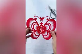 详细教程“蝴蝶”喜欢第一时间赶快收藏#剪纸教程 #喜庆好看还实用 #蝴蝶 #传扬中华文化 #中国风手工作品视频封面