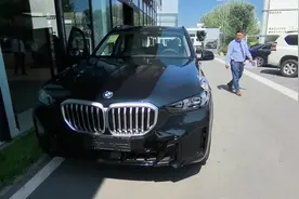 宝马X5上路67万，还是耀夜版好看#宝马 #汽车搬运工 #抖音汽车