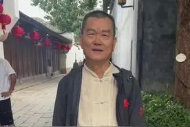 大陆的公厕干净吗？台湾人民在大陆、不敢上公共厕所🚽？视频封面