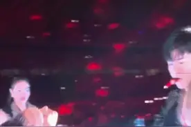 #张杰 ！！！vocal！！！！！！谁能看得出这是四十几岁的杰哥！#张杰南昌演唱会 #张杰未live曜北斗巡回演唱会 #颜值#直拍