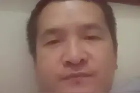 日全食是日食的一种，即在地球上的部分地点太阳光被月亮全部遮住的天文现象。日全食分为初亏、食既、食甚、生光、复原五个阶段。由于月球比地球小，只有在月球本影中的人们才能看到日全食。民间称此现象为天狗食日，历史记载中称为“天再旦”。北京时间2024年4月9日凌晨，2024全球唯一一次日全食在北美洲多地上演，全食带宽约200千米，全食阶段持续最长时间为4分28秒，在墨西哥境内。尼亚加拉大瀑布及附近地区位于全食路径上，被认为是世界上观看此次日食的最佳地点之一。 定义 太阳被月亮全部遮住的天文现象 2025年日全食时间表 核心阶段：9月8日01:31-02:53（北京时间），持续约82分钟，全食期间月球呈暗红色（"血月"） 关键节点： 初亏：9月7日23:28（月球开始接触地球本影）。 食甚：9月8日02:12（月面最暗时刻）。 复圆：9月8日04:55（月全食完全结束）。 观测范围：中国境内均可观测，具体时段因地理位置略有差异。