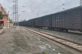 5611次内江——重庆南(新空调普快)途径停靠站:内江、椑木镇视频封面