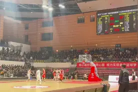 甘孜—巴中，一场荡气回肠的比赛，双方第四节极致的拉扯视频封面