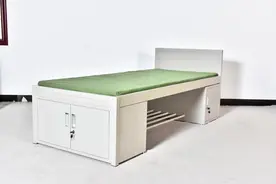 部队14制式军用上下铺课桌椅铁架床制式内务柜高低床单人双层铁床