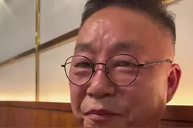 晚上请公公一起吃饭，公公又有感而发了，总体来说公公对我的家人真的都很好，无条件的帮助我，这一切也因为我背后强大的各位娘家人们，我可以在异国他乡收到这份尊重感谢大家对我的支持也谢谢公公的支持#日常vlog #海外生活 #中韩夫妇视频封面