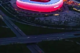 德国巴伐利亚州最富裕的城市——慕尼黑，是德国巴伐利亚州最富裕和税后收入最高城市，是德国的第二大金融中心，慕尼黑也是高科技产业中心，宝马、酉门子等世界性的大企业总公司就设在慕尼黑，慕尼黑工科大学的科研开发堪称世界一流，在科学研究领域处于领先地位。#慕尼黑 #德国 #拜仁 #旅行推荐官 #慕尼黑车展视频封面