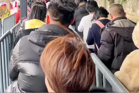 龙门石窟现场随时都可以买到票，不要听信网上预约不到的谣言……