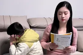 为了吃个汉堡，咋还威胁上了… #萌娃搞笑日常#语出惊人的熊孩子#亲子互动