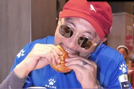 因为苏超，江苏都有夜生活了#肯德基周末苏超13拼  #肯德基周末疯狂拼 #苏超