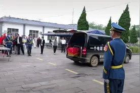 #一路走好视频封面