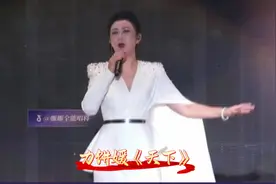 力饼嫄一起“闯”《天下》#嫄嫄全能唱将 #二饼胡拉 #力哥拉二胡