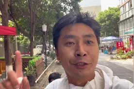 没有腿怎么跑外卖？让你们看一下无腿单王！乐观向上的扭扭车视频封面