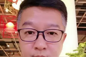 人大博导性骚扰被处理 人大女博士实名举报导师性骚扰，鱼死网破般的举报。#王贵元 #人民大学回应王某某被举报 #警方调查人大性骚扰事件 #人大博导骚扰女生被解聘 #人大女博士回应举报处理结果视频封面