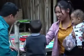 小丽对象来里，但是接电话又走了 #闲鱼捡漏 #万物皆可挂闲鱼视频封面