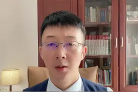 如果信用卡还款压力太大，能像银行申请停息挂账吗？ #信用卡逾期 #停息挂账的申请流程 #法律咨询 #公益普法视频封面