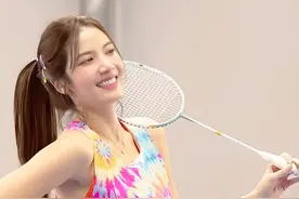 又吵架！说我世界冠军不会发球！赶紧学起来，5种常见发球违例！ #羽毛球 #喂打球吗 #你有多久没打球了 #羽毛球教学 #涨知识