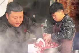 正宗太和羊肉板面制作全过程，一碗7元3粒羊肉#人间烟火 #打卡街边美食 #板面