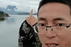 三峡库区垃圾多吗？ 一路向西，长江逆流而上第12站：长江三峡，冬天三峡库区水位很高（现在168），垃圾模式和中下游截然不同#长江生态保护 #三峡 #环境保护视频封面