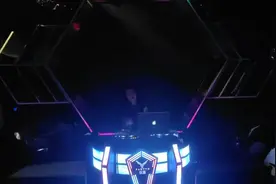 我在背后蛐蛐别人，说明我人品有问题。别人在背后蛐蛐我