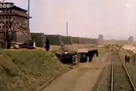 郭沫若，拆了北京最宏伟的城墙，挖了定陵，几百年的历史损失惨重视频封面